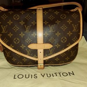 💯 Authentic Louis Vuitton Samour 30